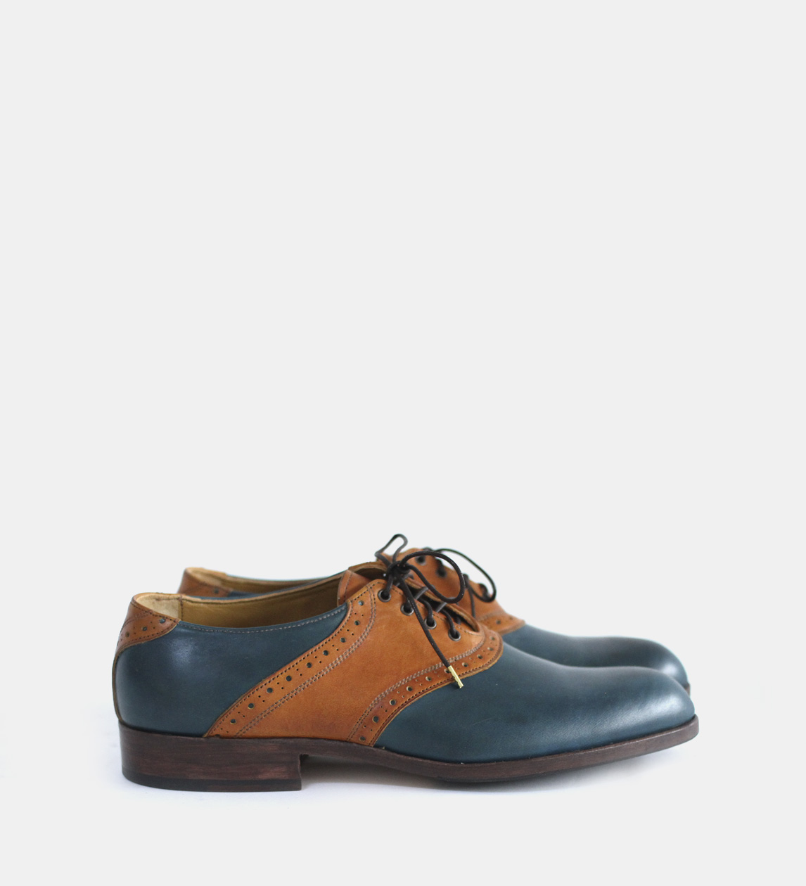 eastland saddle oxfords